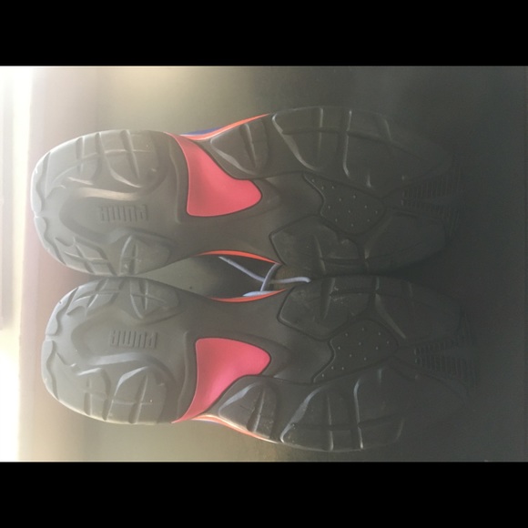 Puma - Picture 5 of 5